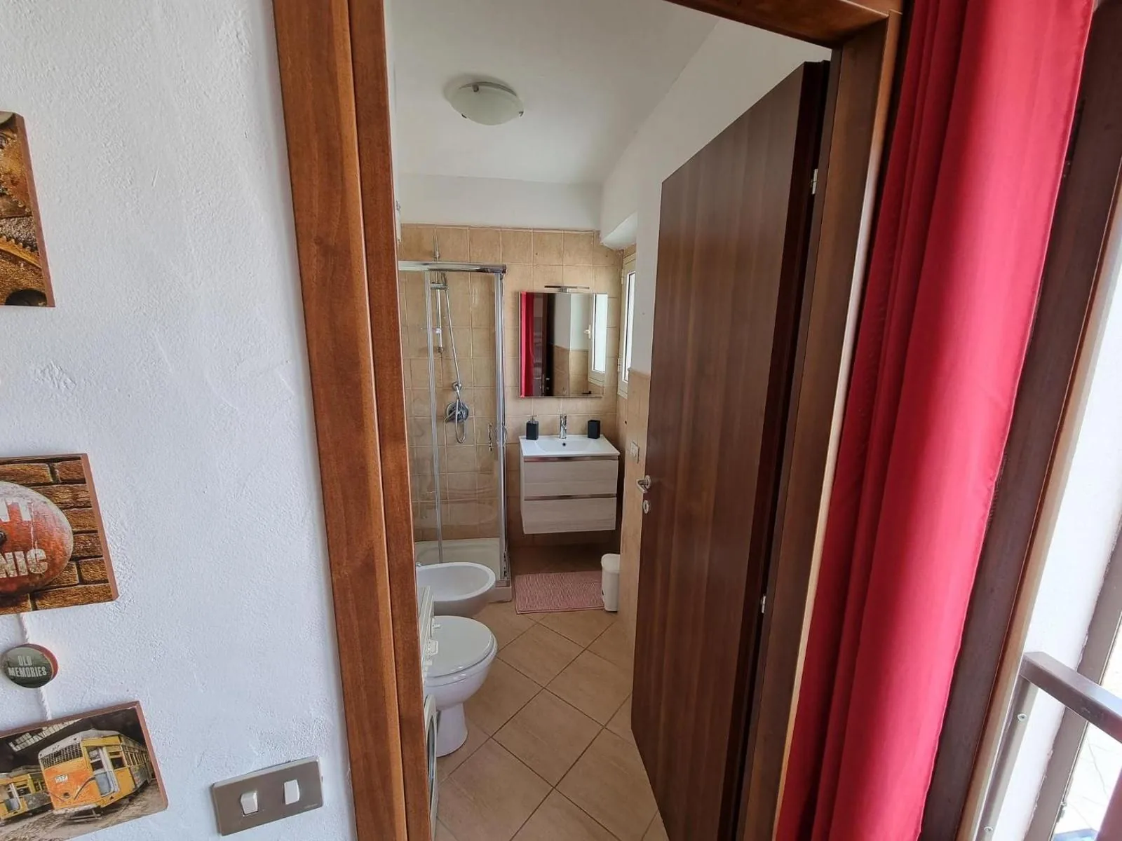 Casa Santa Lucia — Bagno con doccia